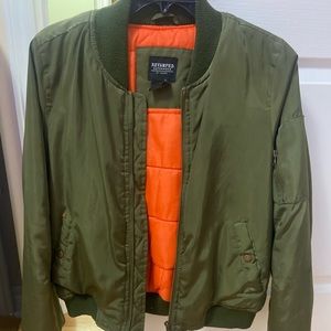 ARMY GREEN BOMBER JACKET